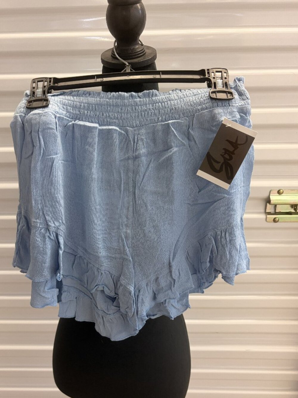 Women's Medium blue ruffle shorts